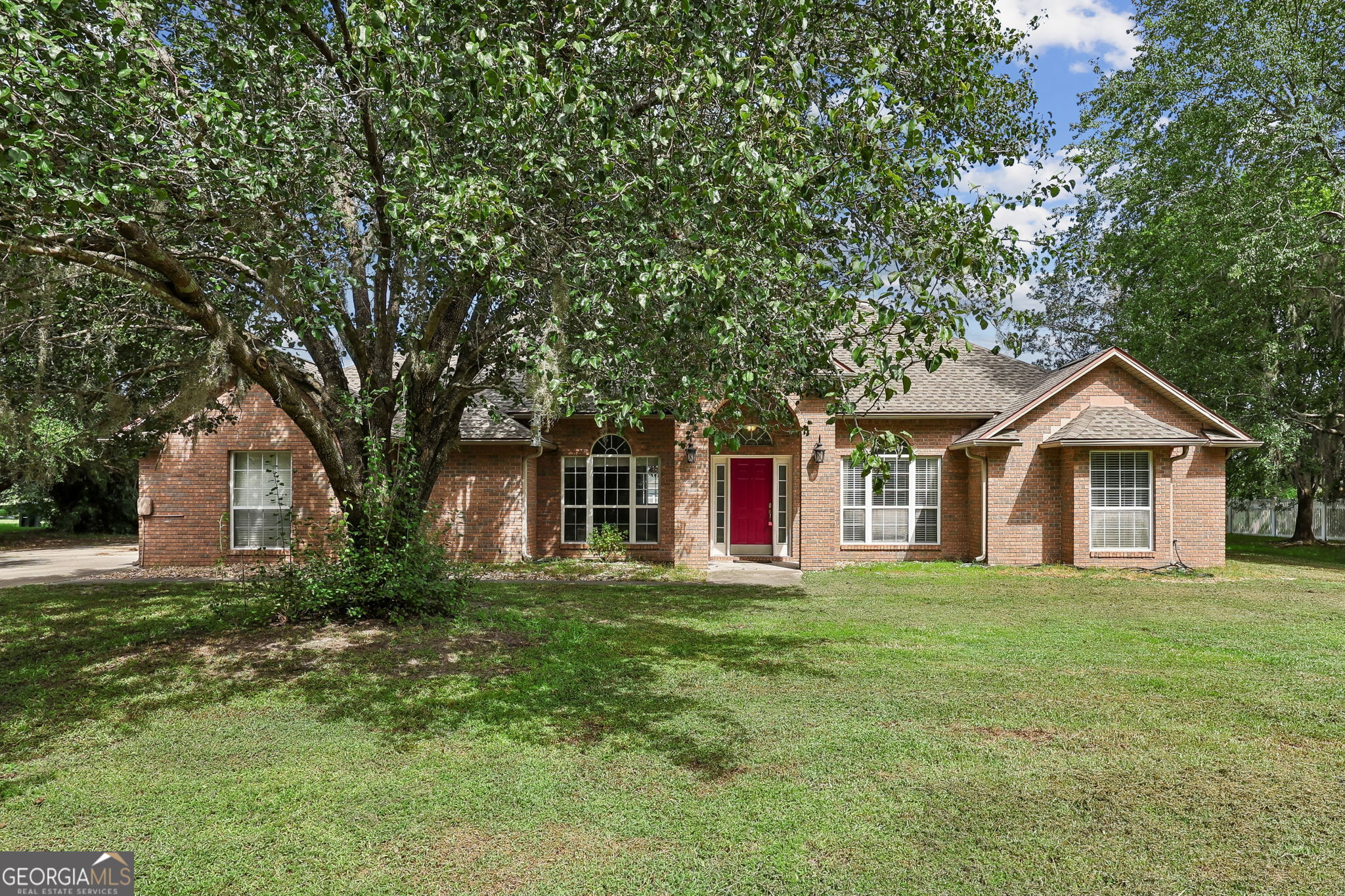 209 Lake Manor Dr — photo