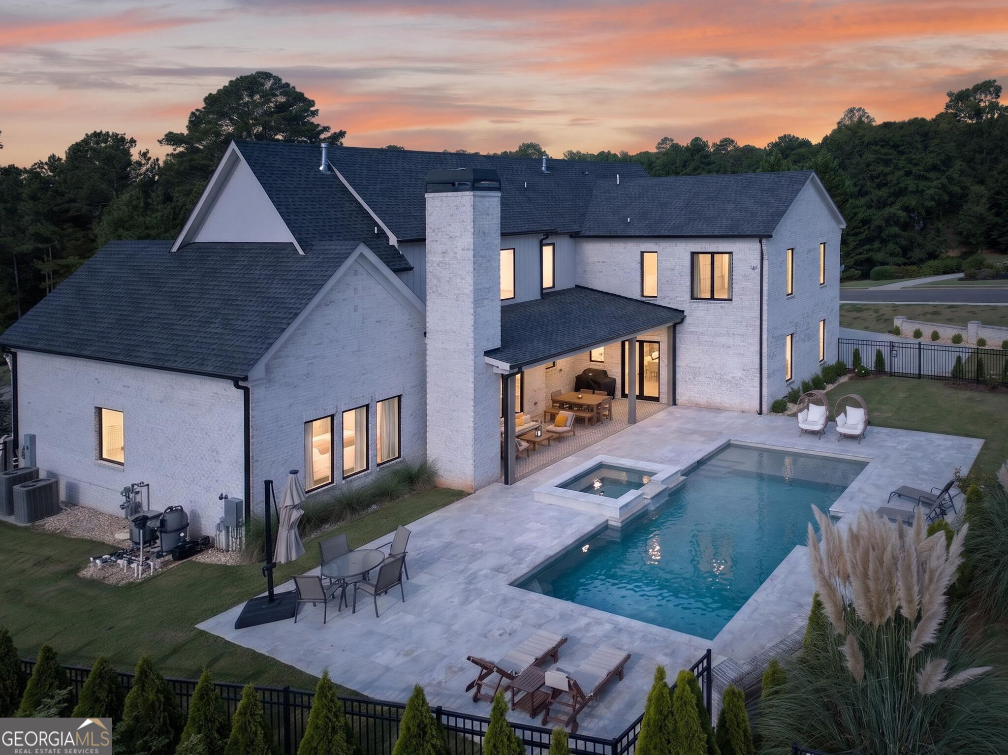 2445 Sunflower Dr — photo