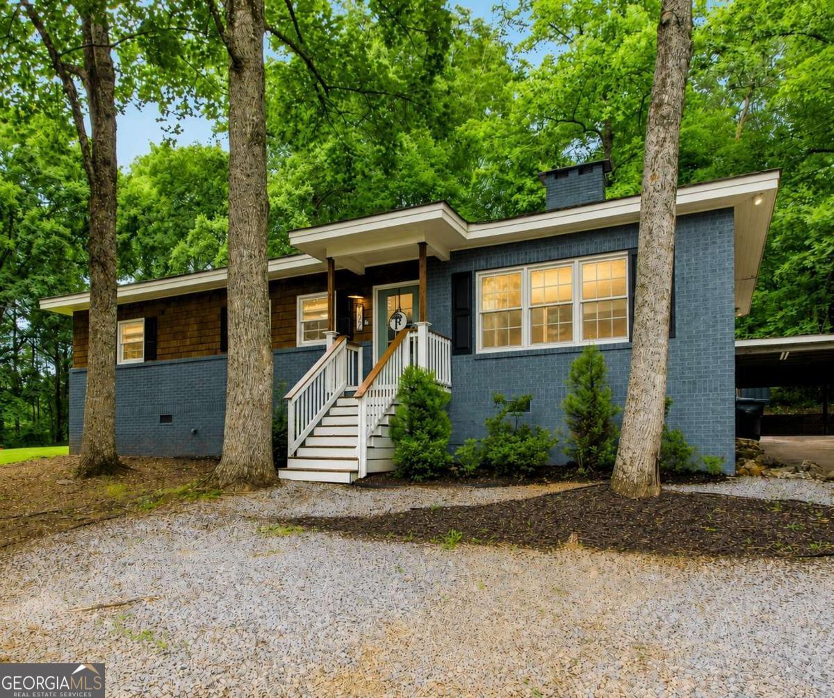 372 Gabrels Dr — photo