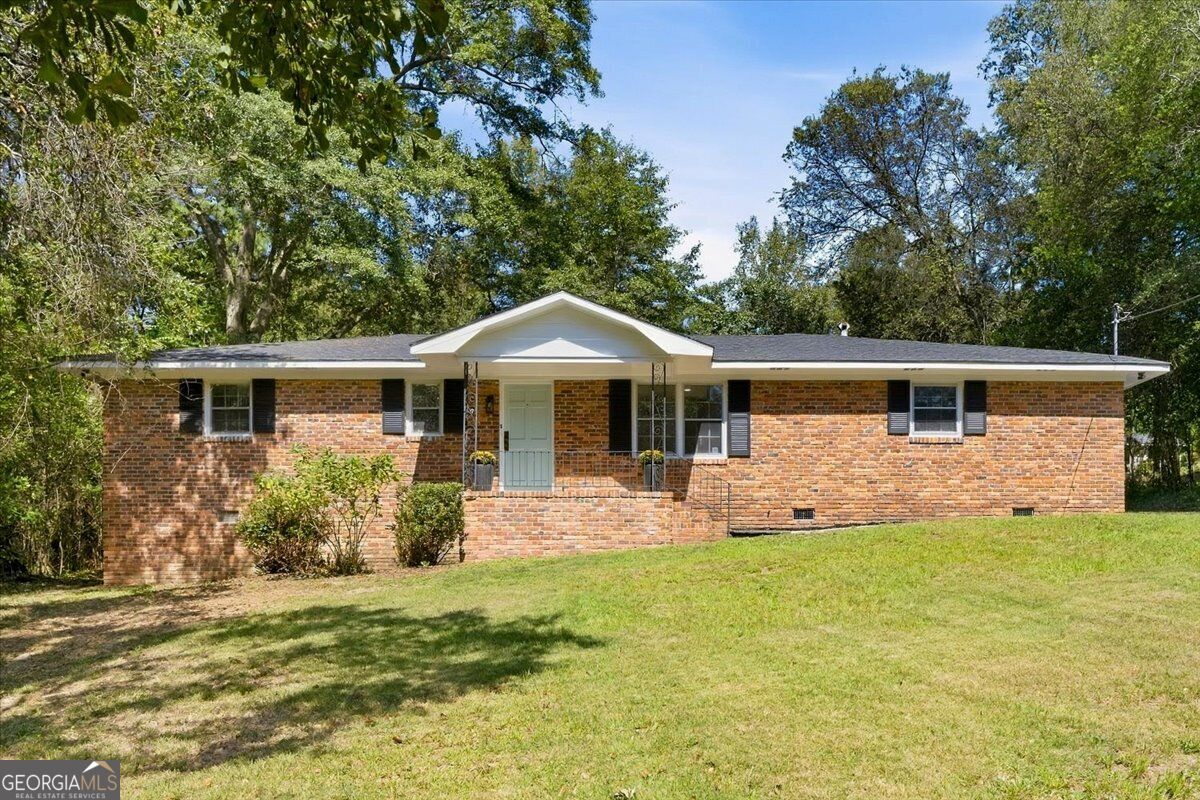 110 Connie Dr — photo