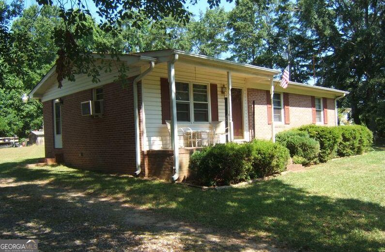183 Calhoun Rd — photo