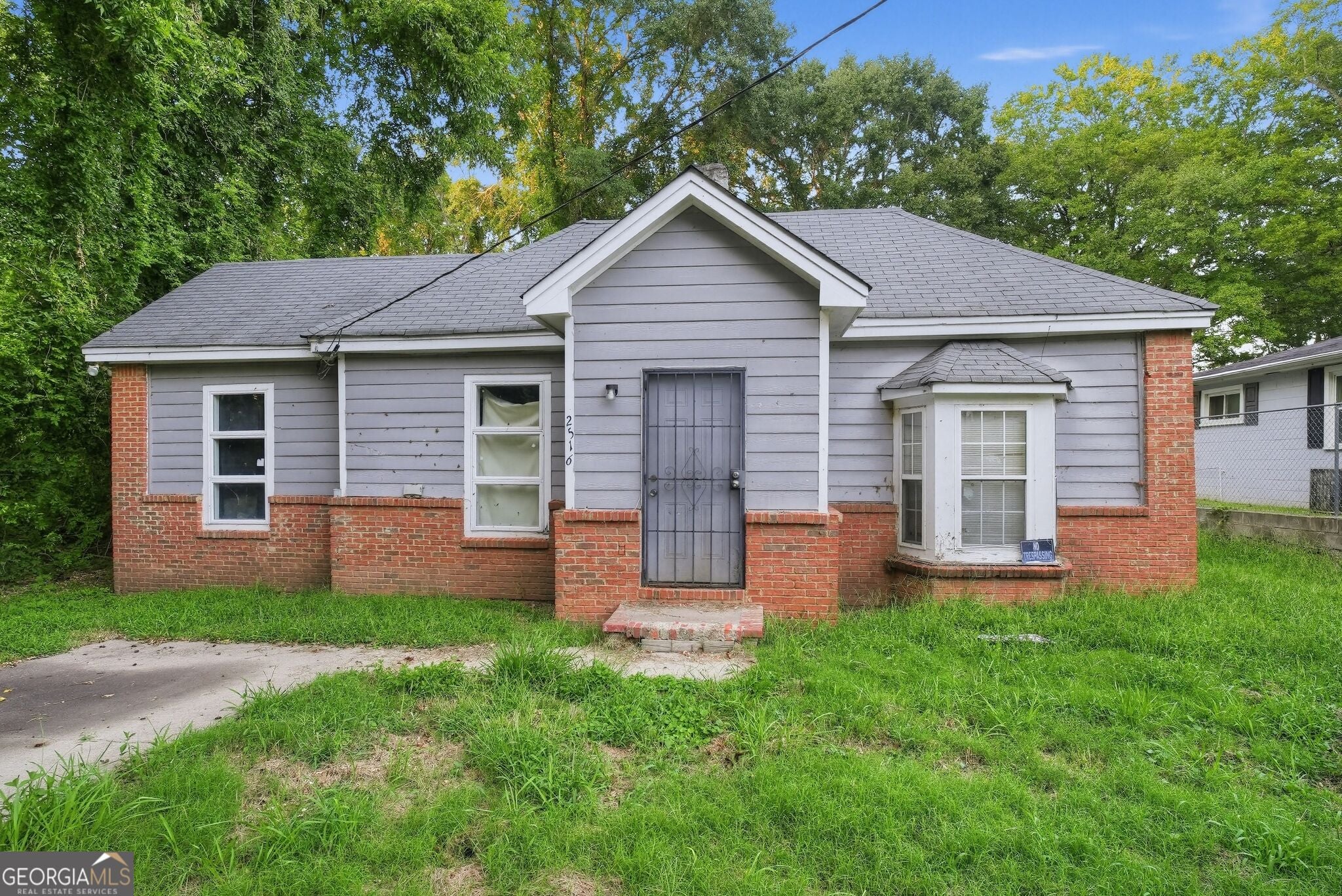 2516 Albert Way — photo