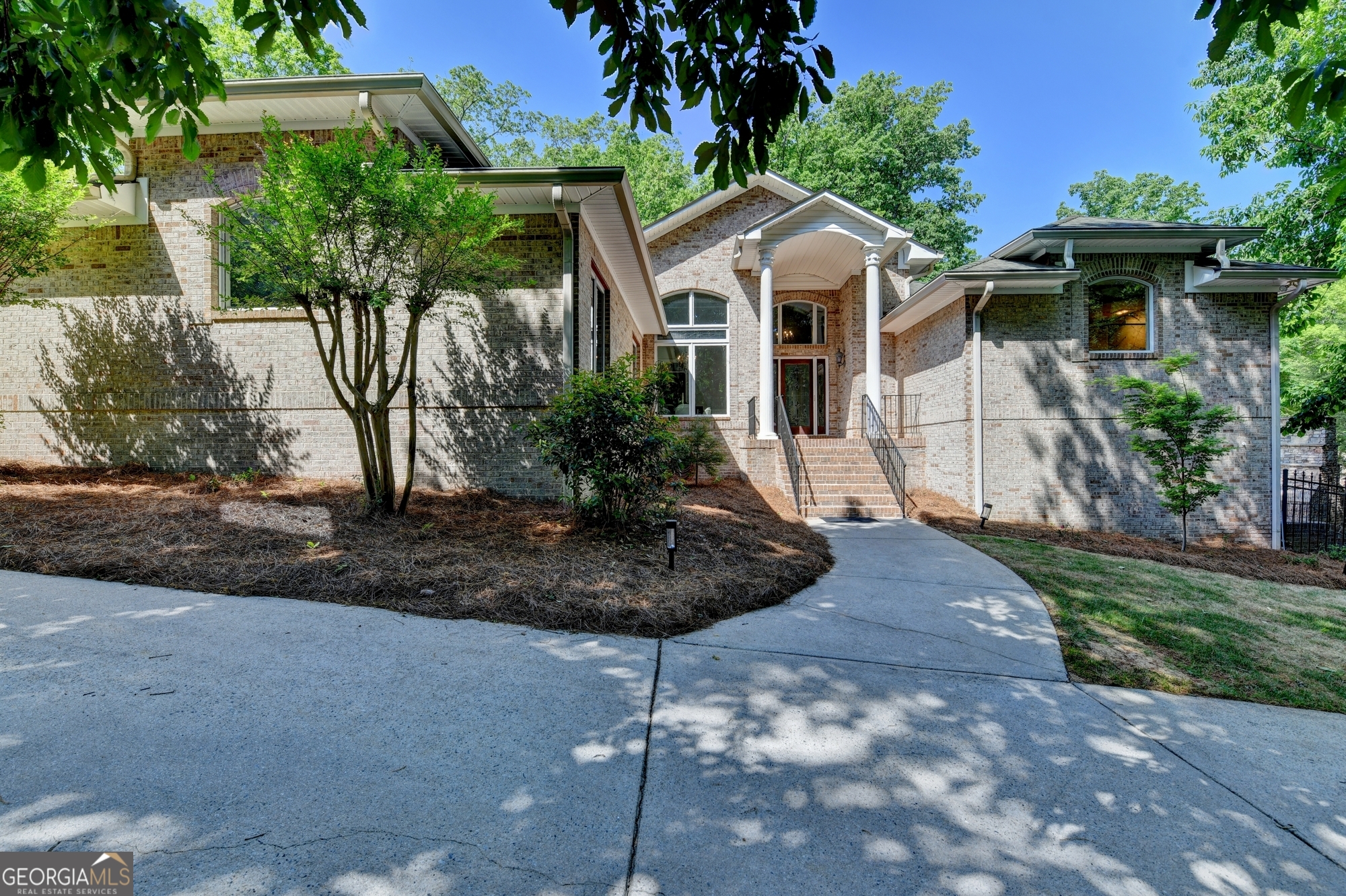 6640 Shady Grove Rd — photo