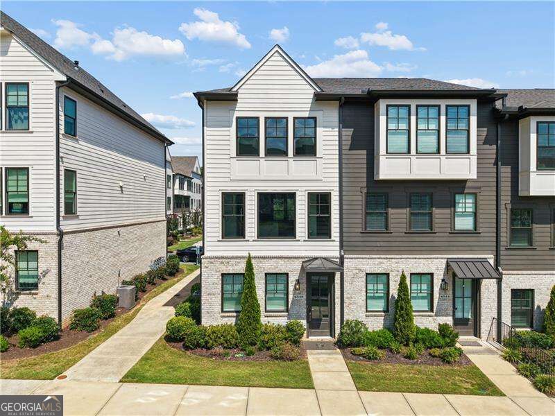 6548 Beacon Dr — photo