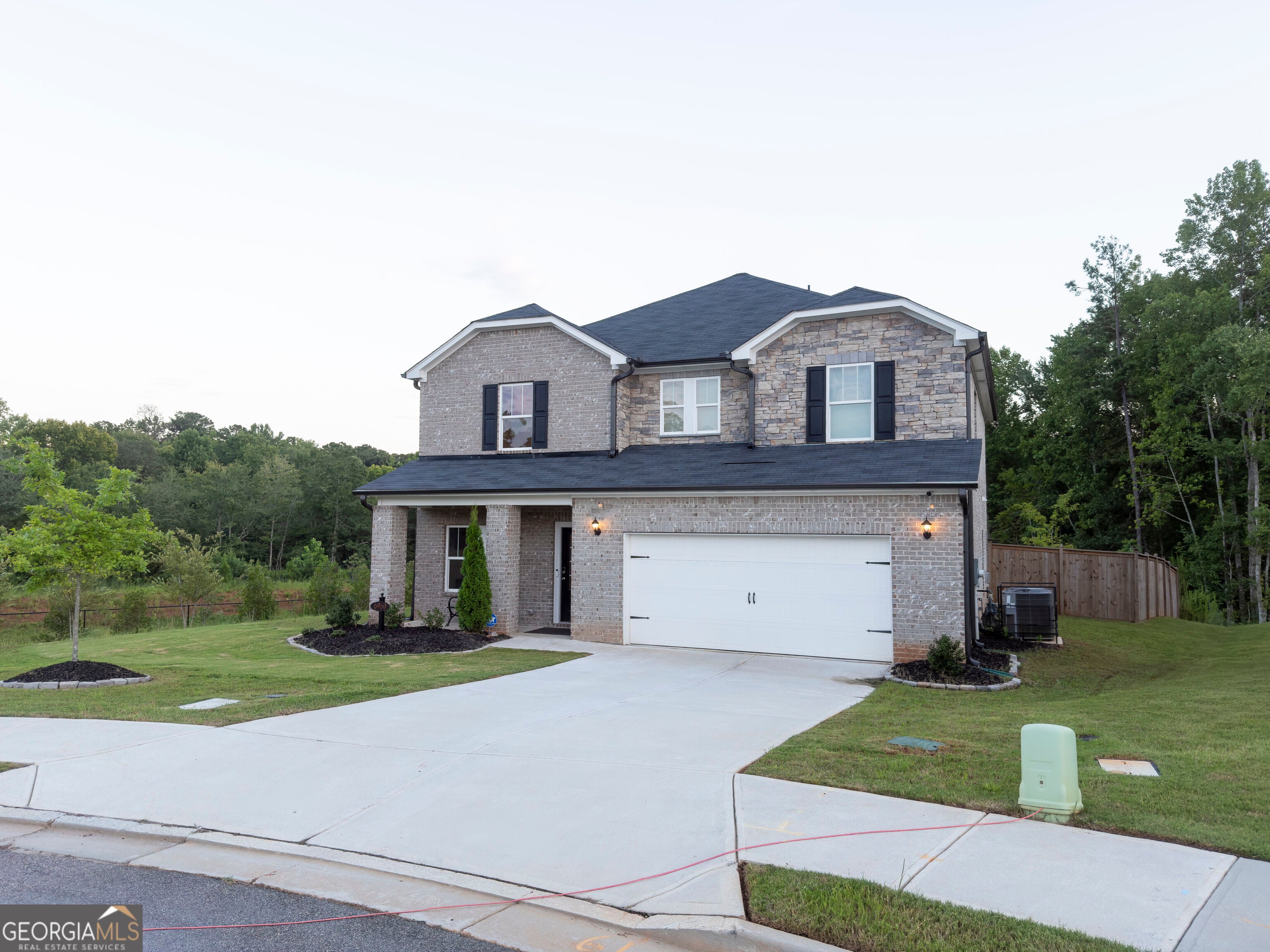 6960 Newcastle Ct — photo