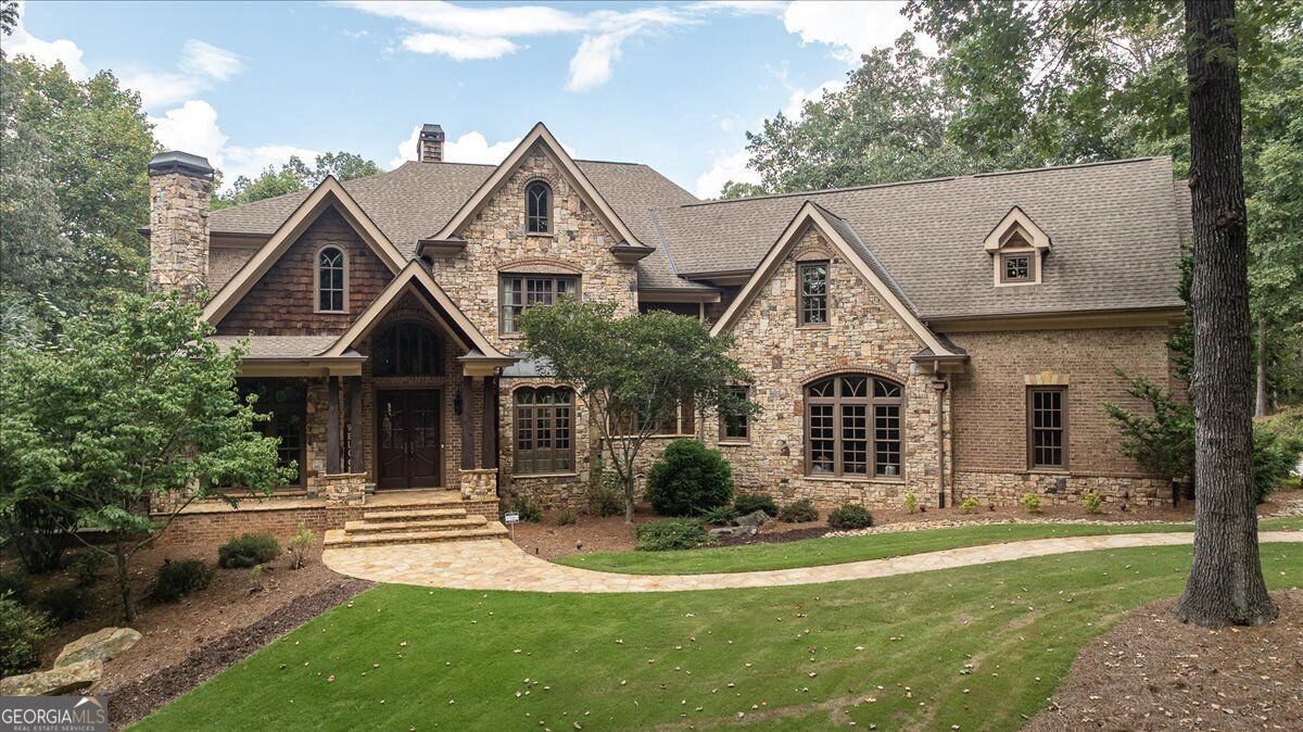 1011 Highgrove Dr — photo