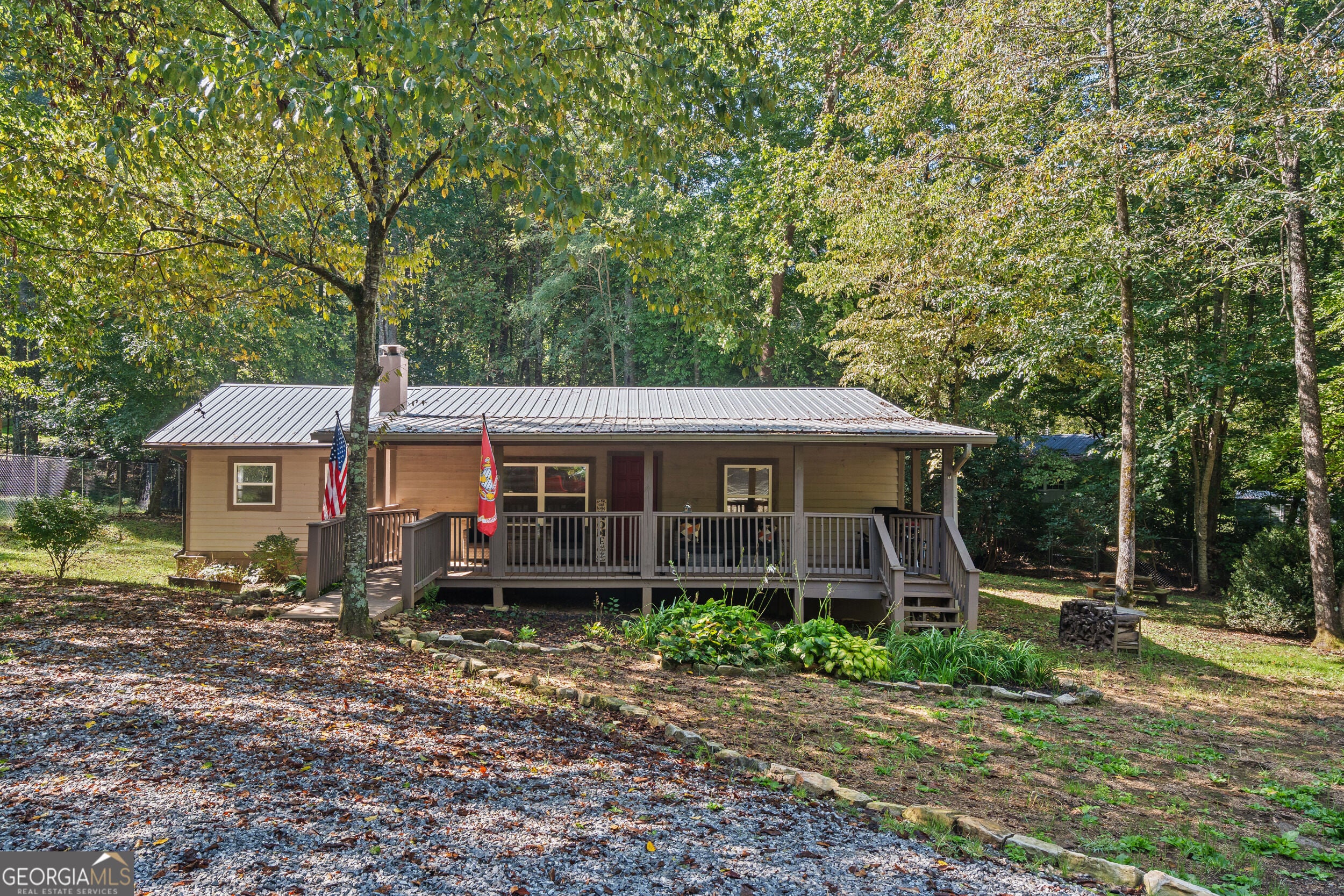 4326 White Oak Dr — photo