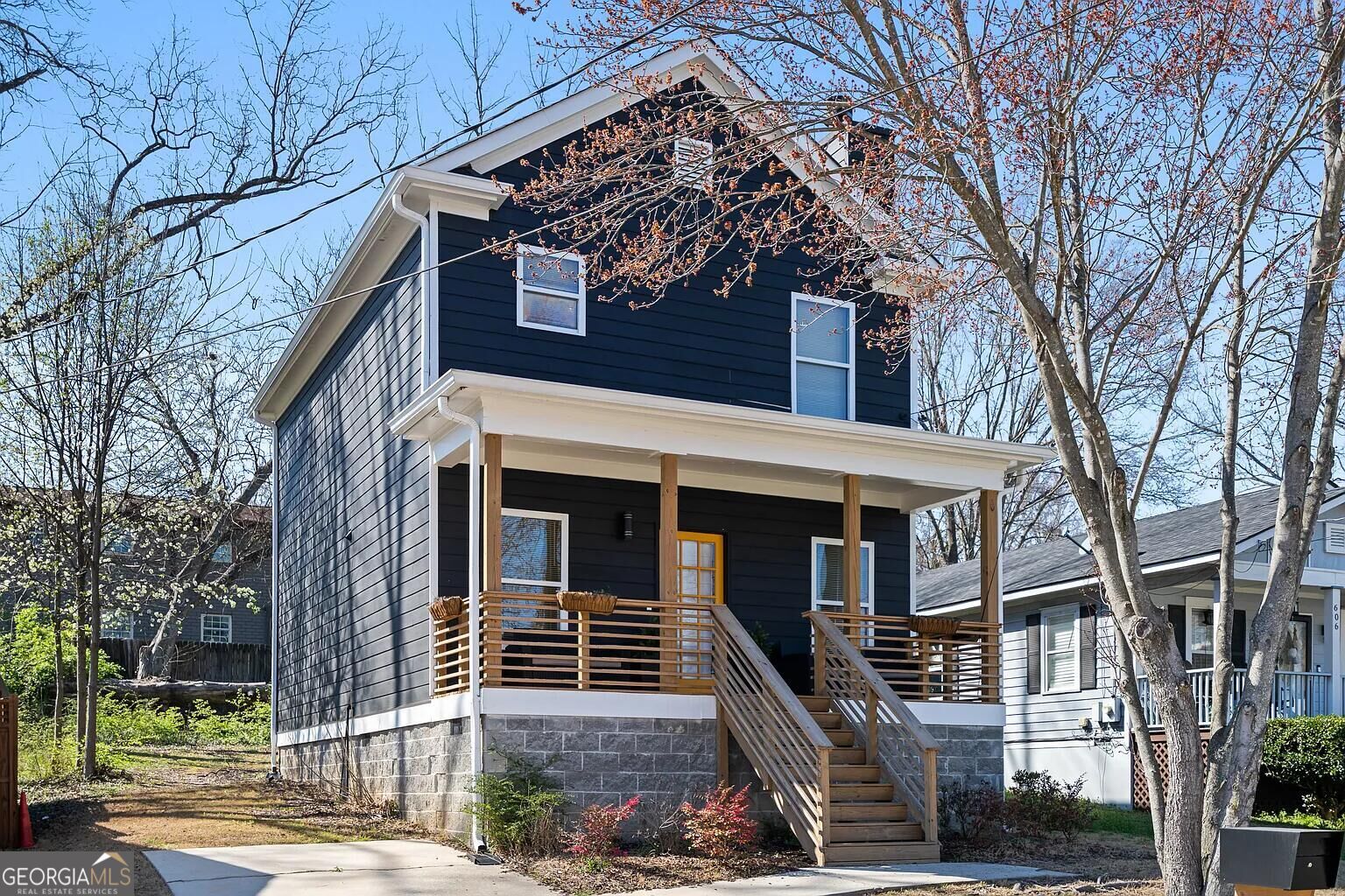 604 Julian St NW — photo