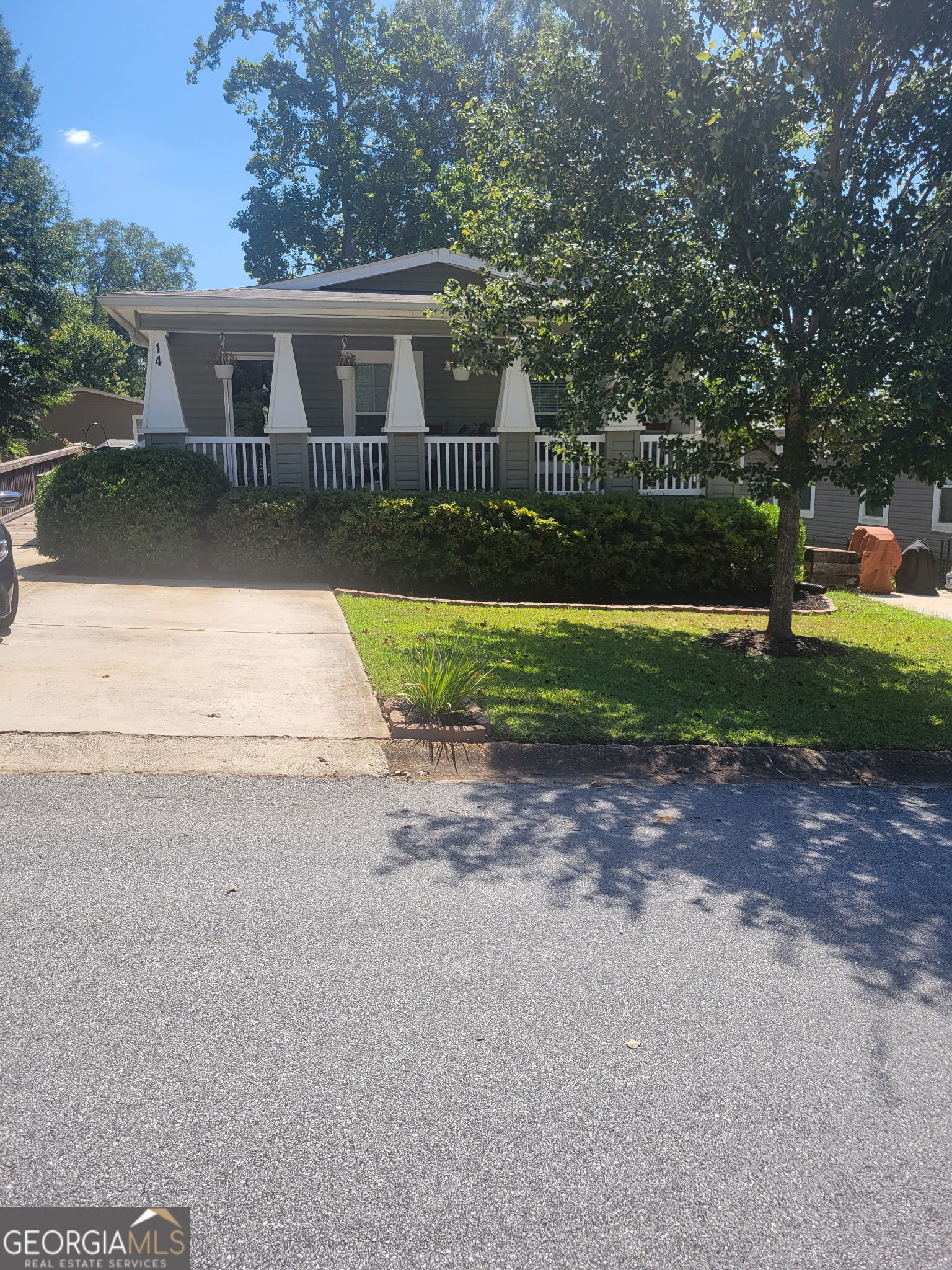 14 Redwood Cir — photo