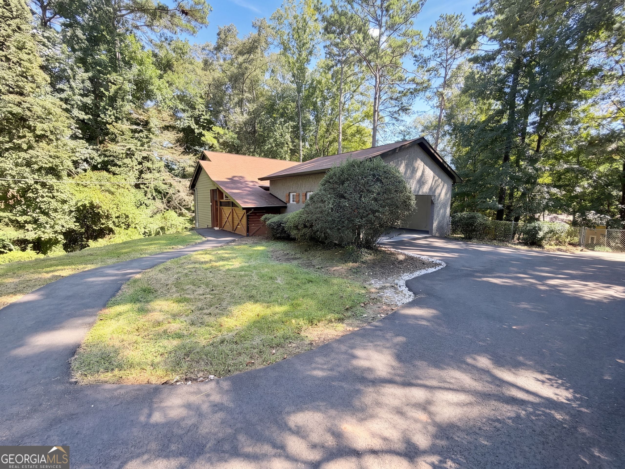 2674 Skylane Dr — photo