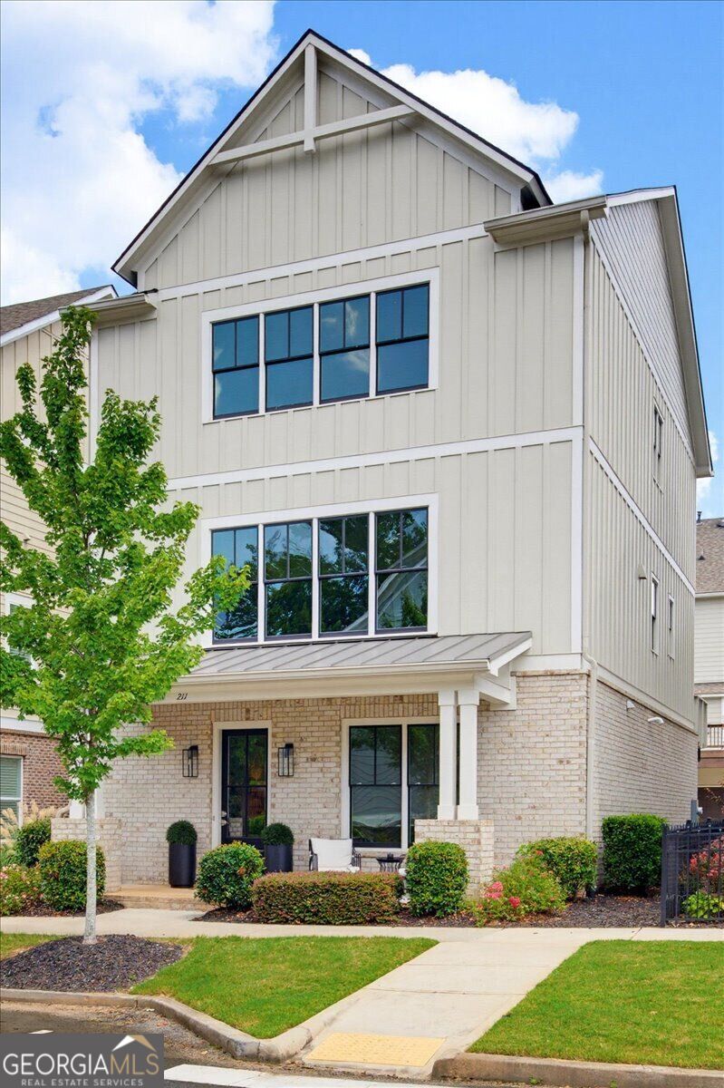 211 Highland Park Pt — photo