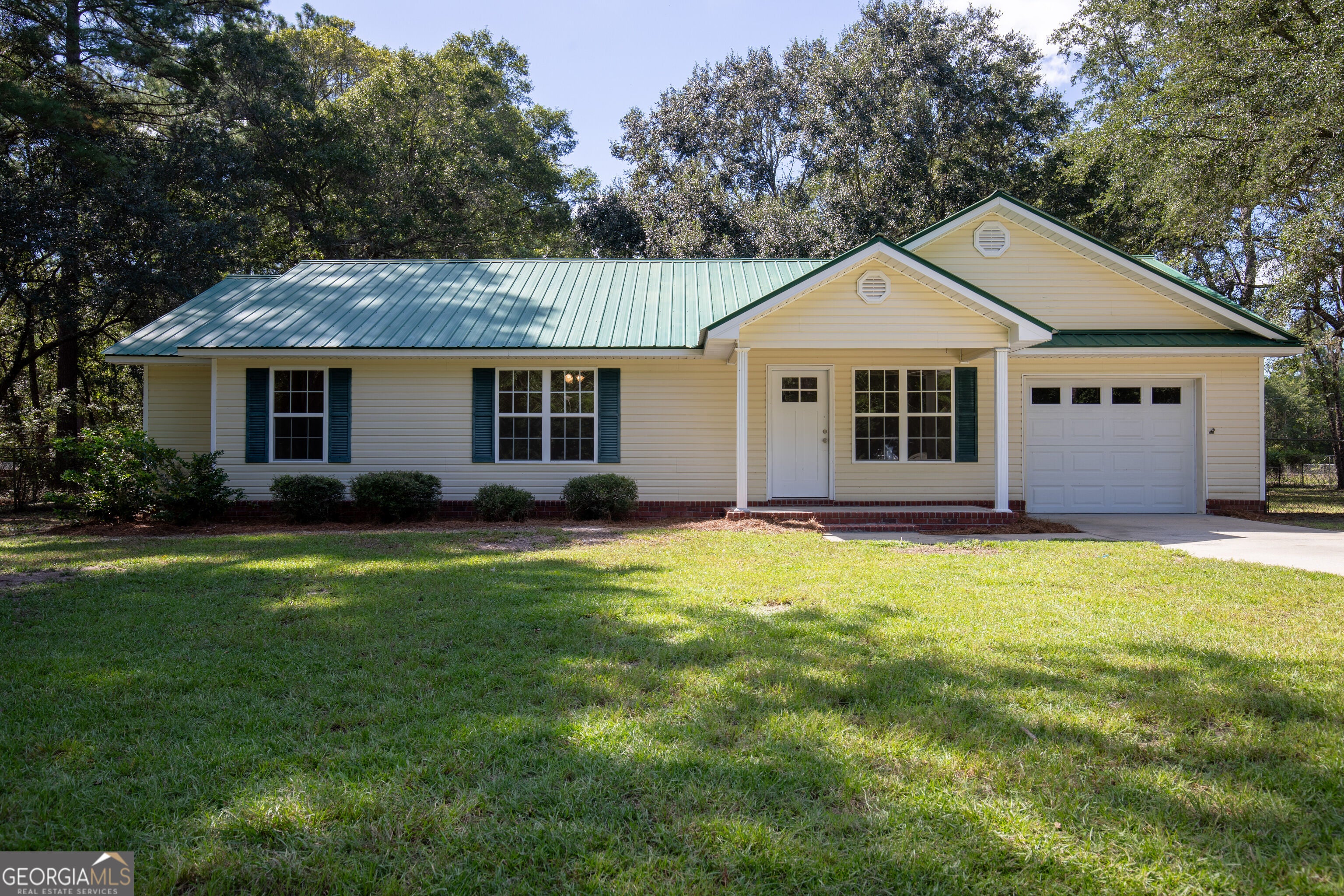 2121 Darwel Long Rd NE — photo