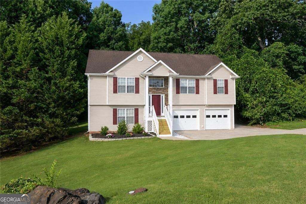 114 Waterbury Ln — photo