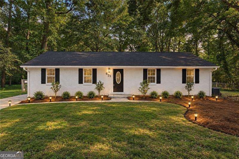 631 Pasadena Ct — photo