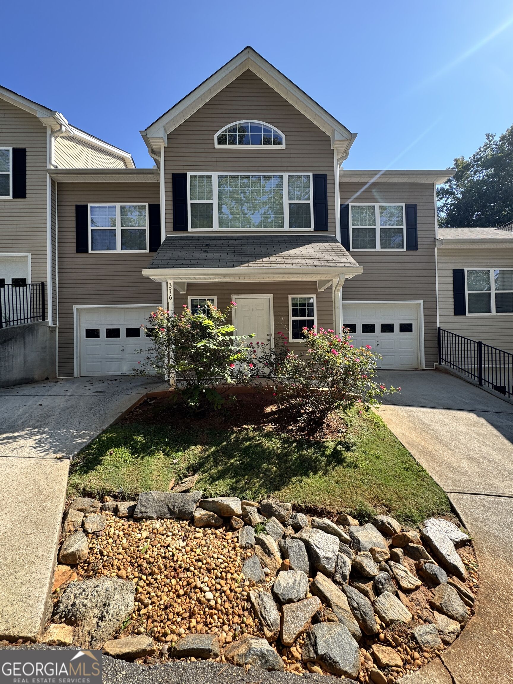376 Pointe Circle Bl 3 — photo