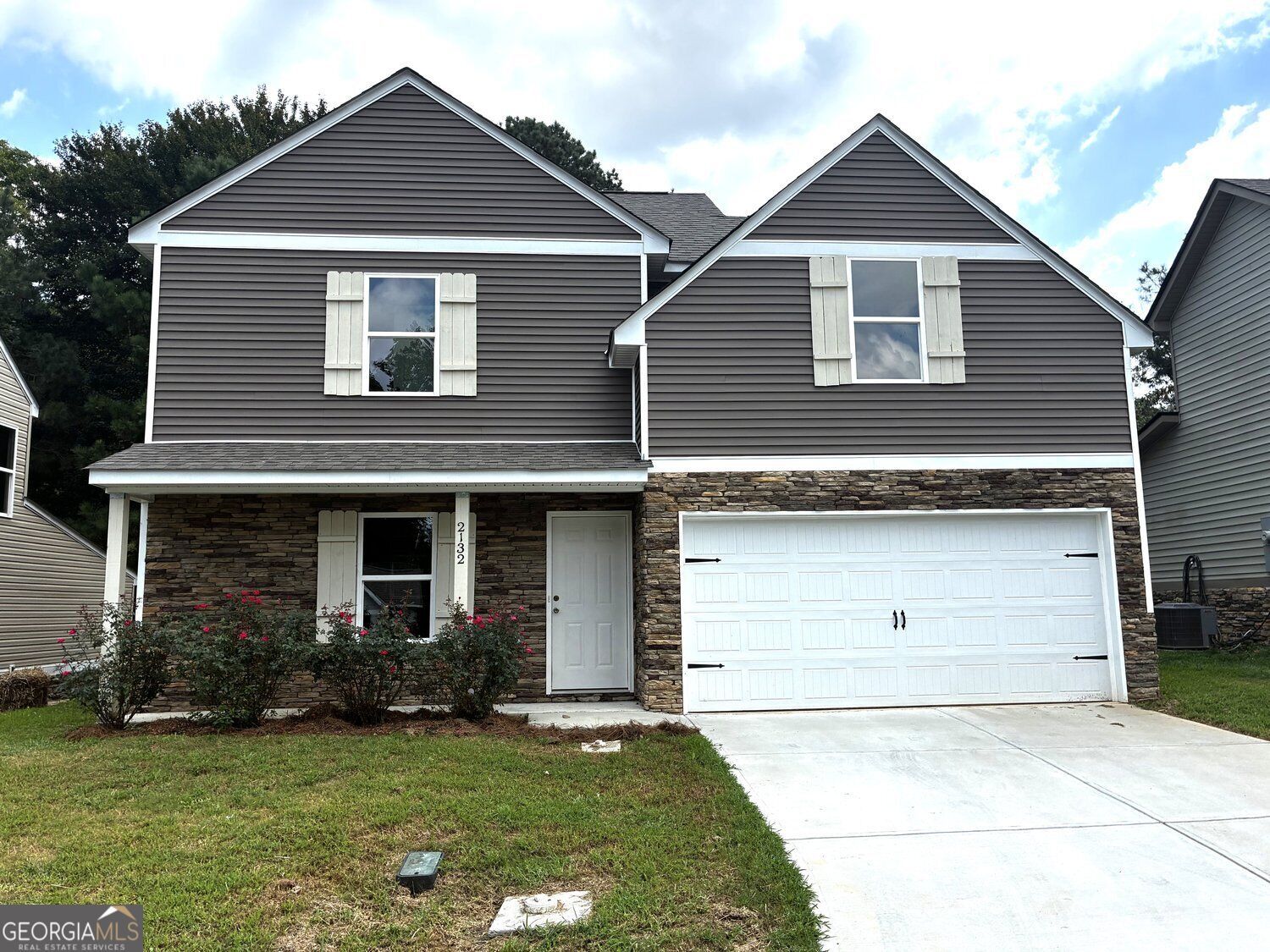 2132 Rosemary Way SE — photo