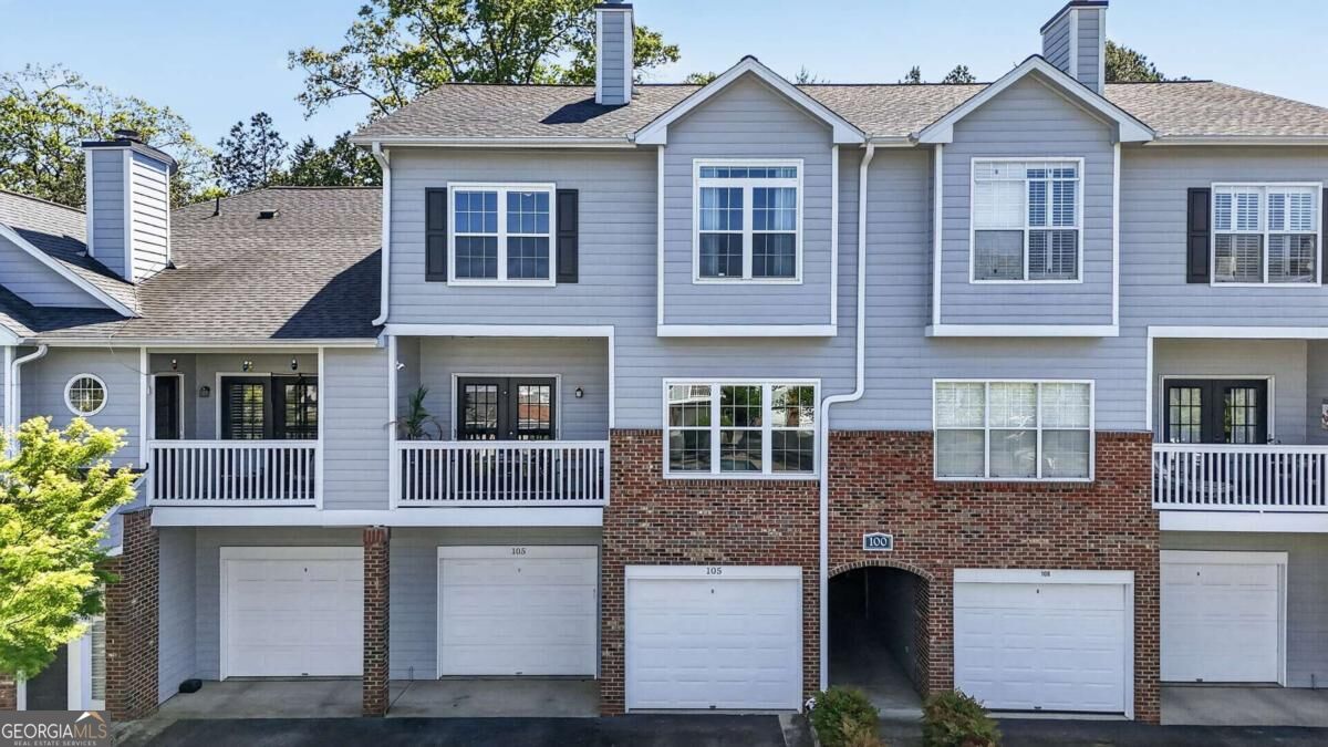 105 Vinings Forest Cir SE — photo
