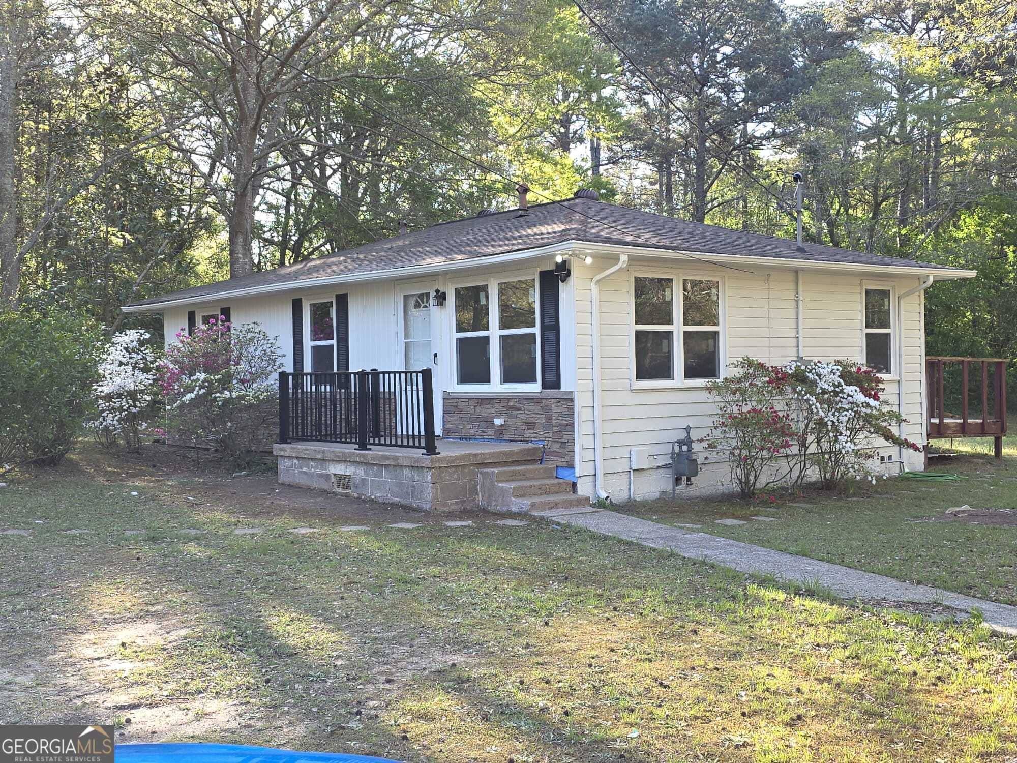 15 Dixie Dr — photo