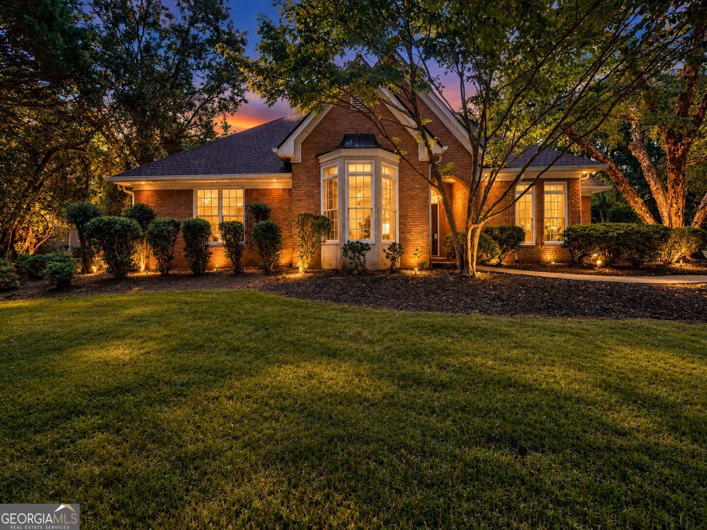 307 Montrose Dr — photo