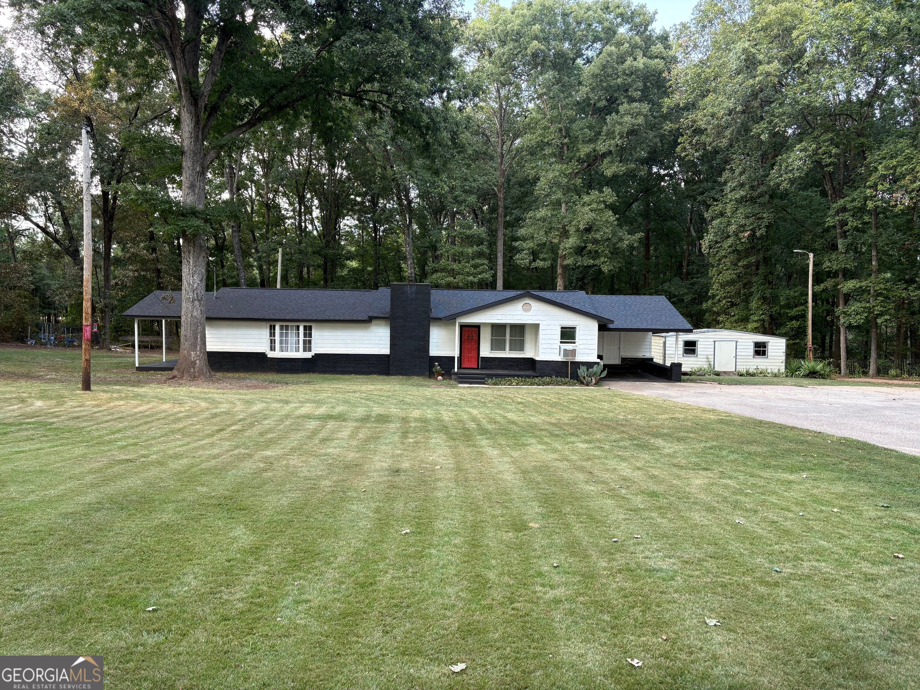 326 Eichelberger Dr — photo