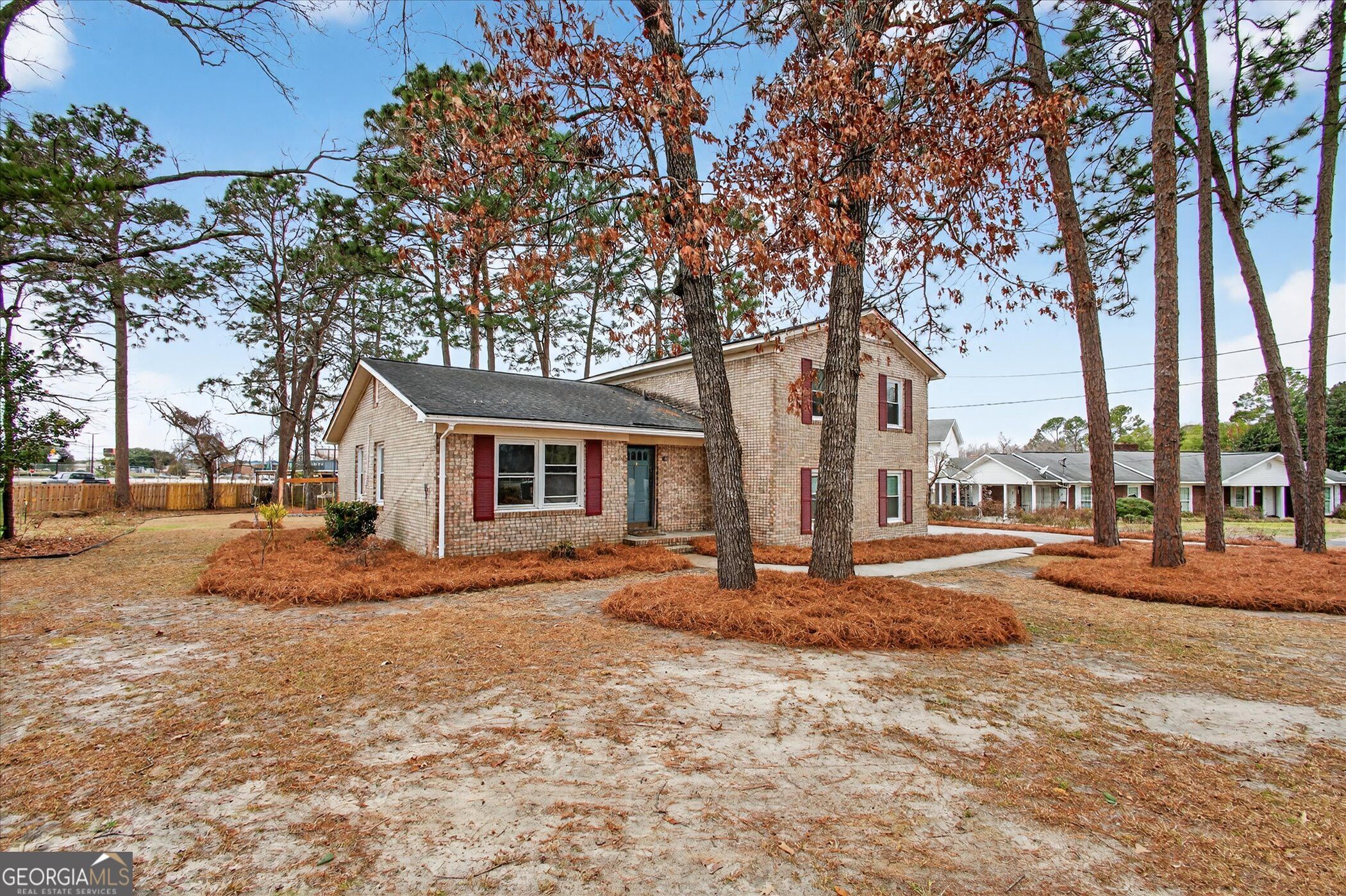 208 Bel Air Dr — photo