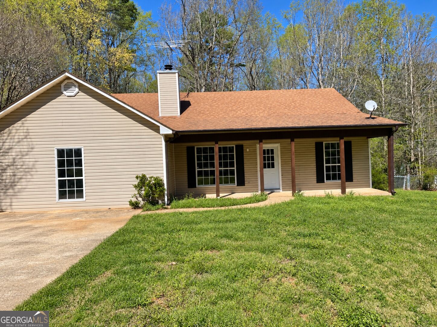 440 E Country Woods Dr — photo