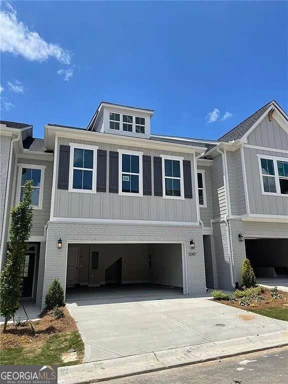 1247 Winterhaven Dr — photo
