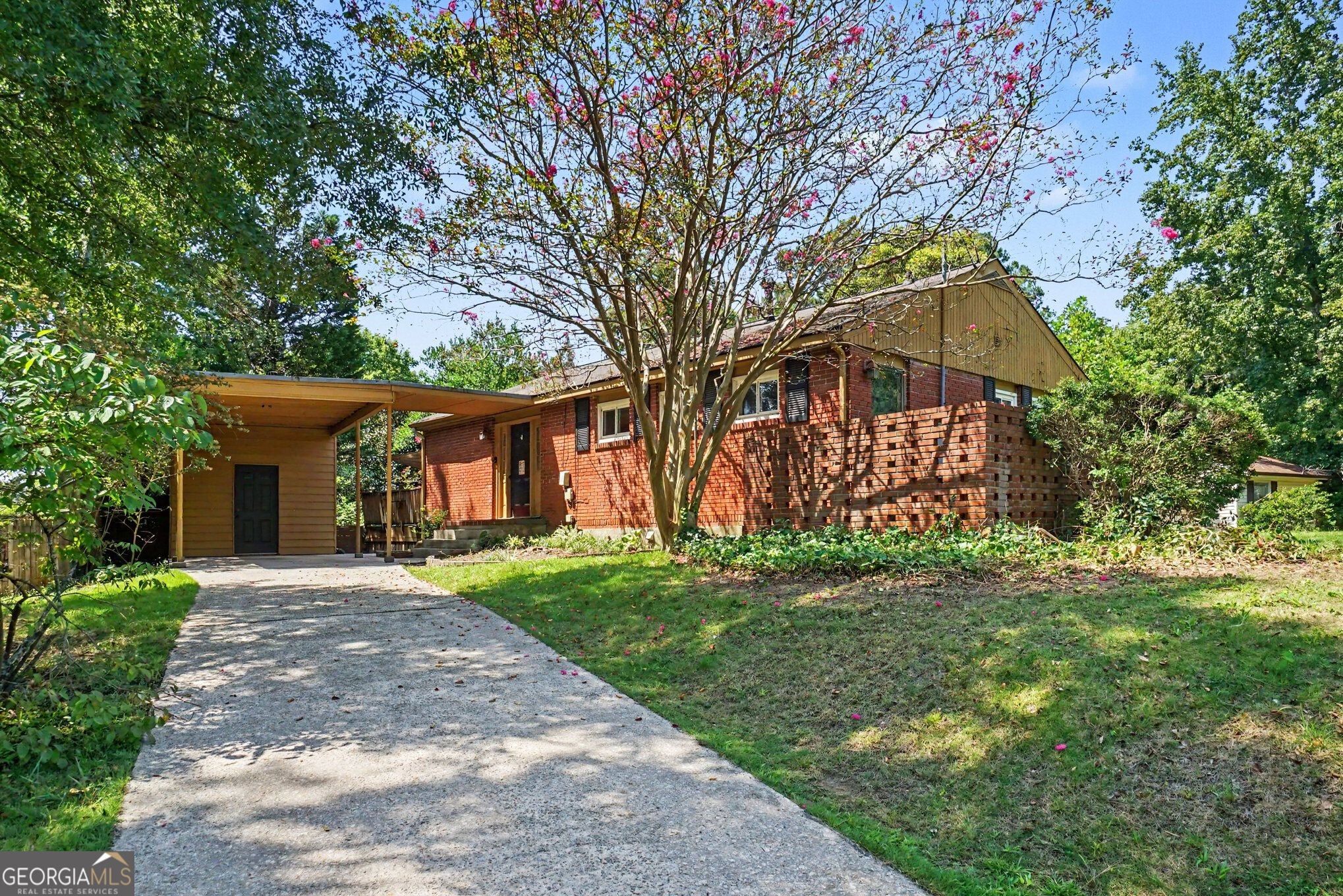5089 Fairmont Rd SE — photo
