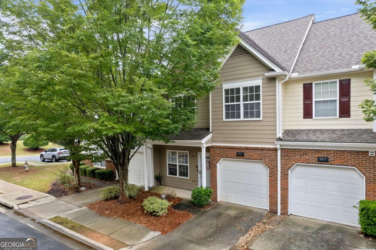 951 PIKE FOREST DR — photo 2