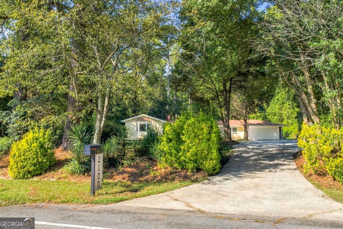 1100 Boat Rock Rd SW — photo