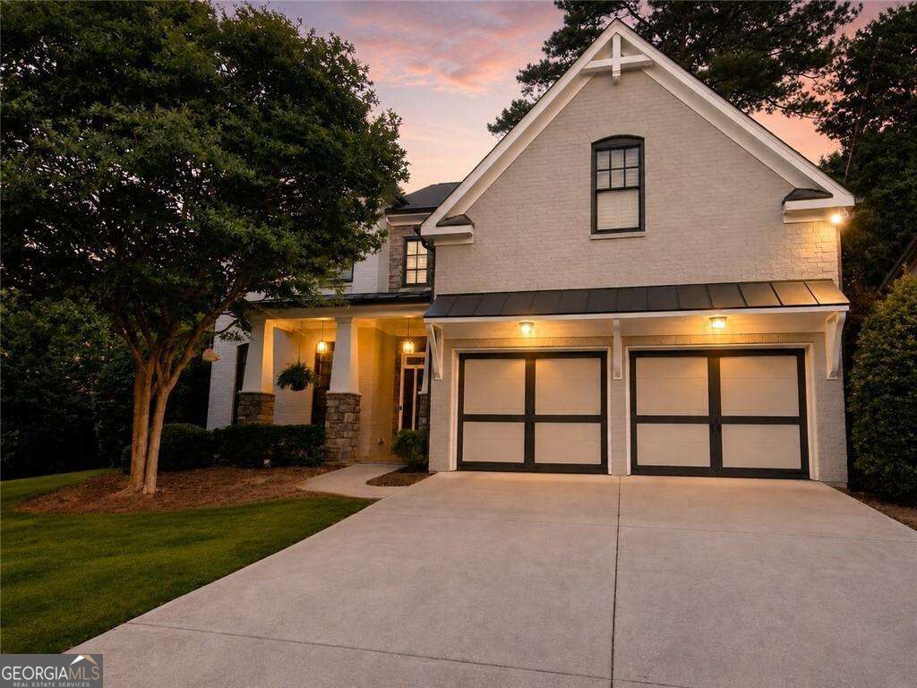 1074 Greenglen Dr SE — photo
