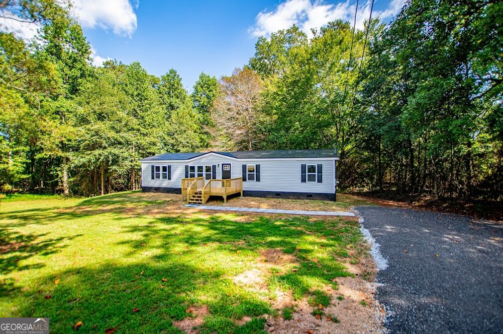61 Crest Rd — photo