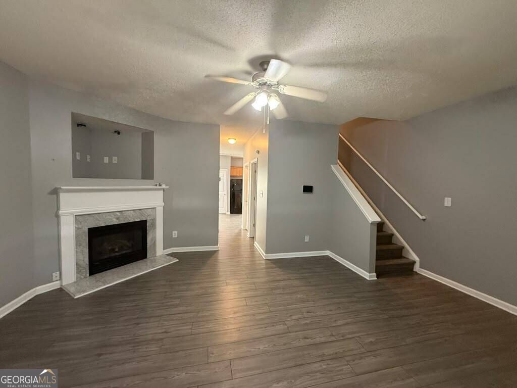 1759 Glen View Way — photo
