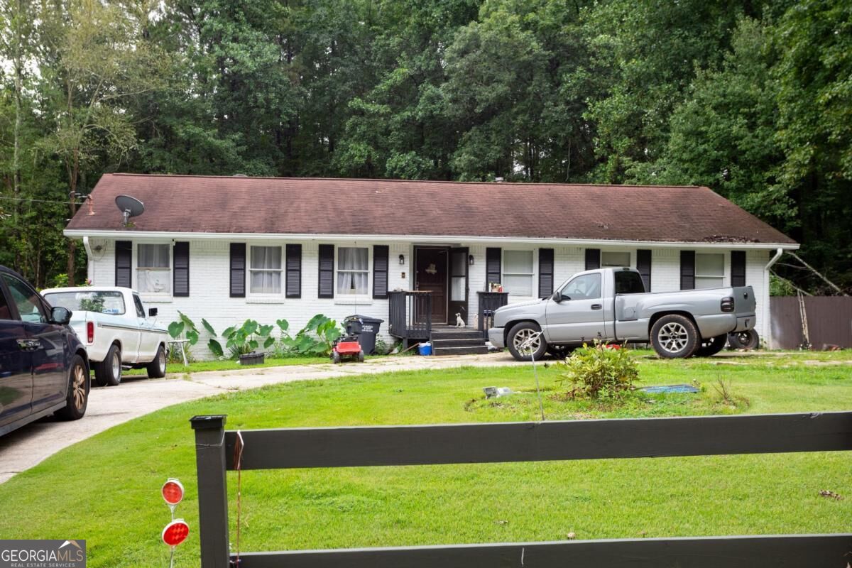 1535 Flat Shoals Rd SW — photo