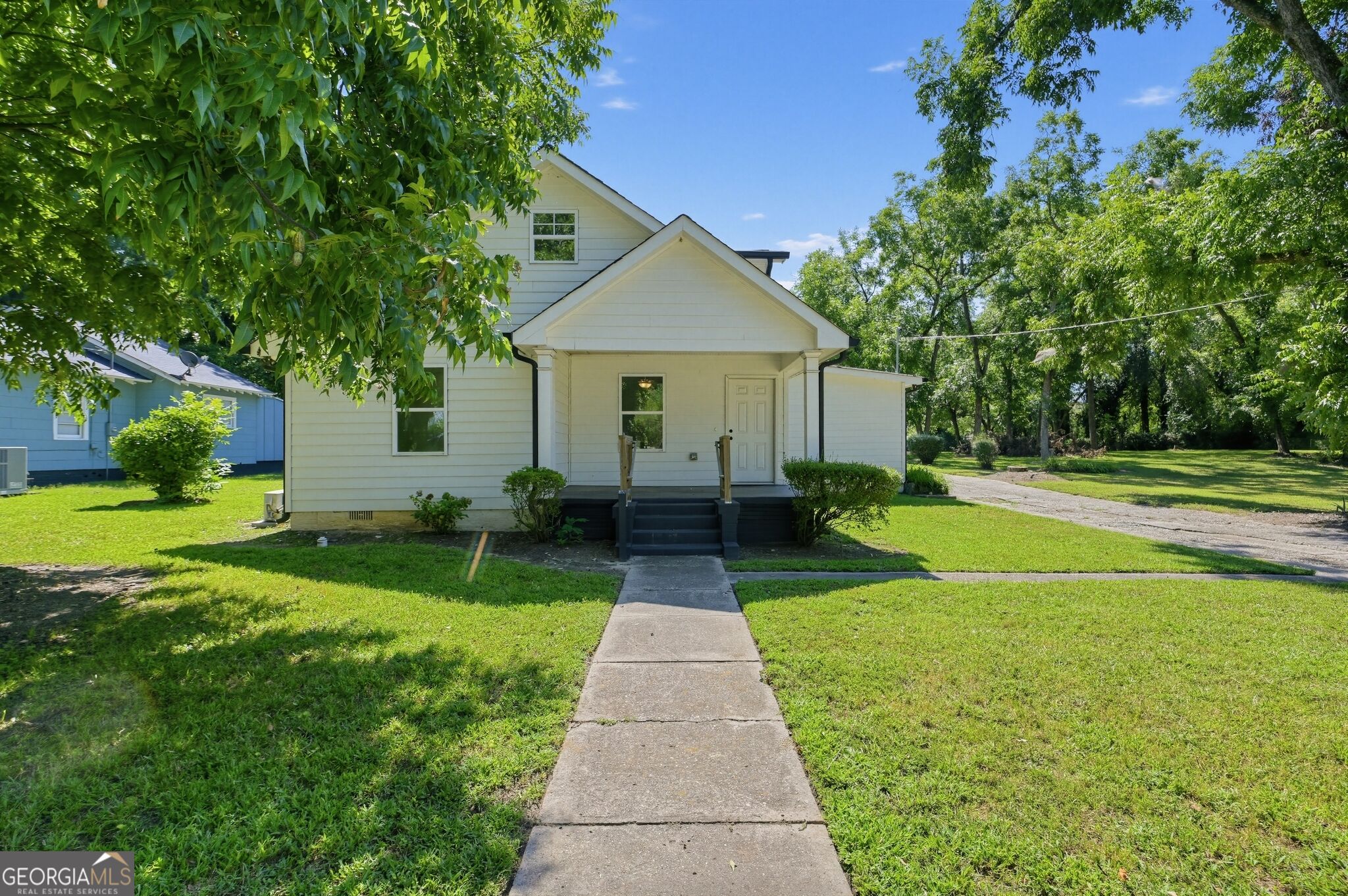 134 E 5th Street, Monroe, GA 30655 — photo 2
