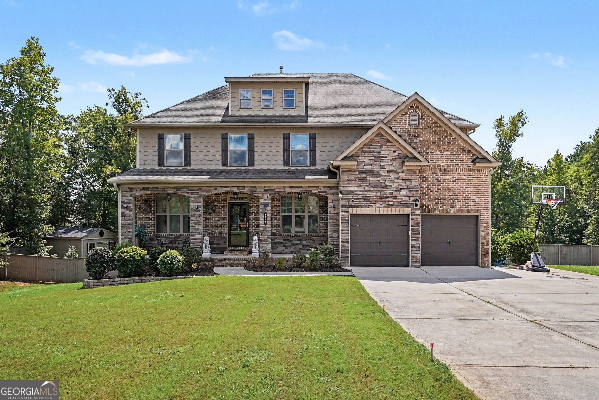 104 Gambier CV — photo