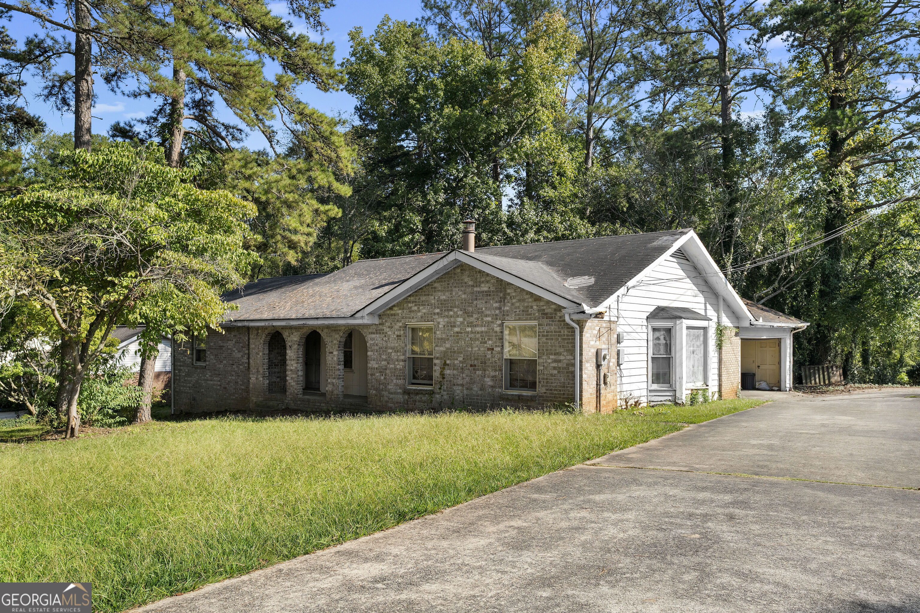 111 Candy Cir — photo