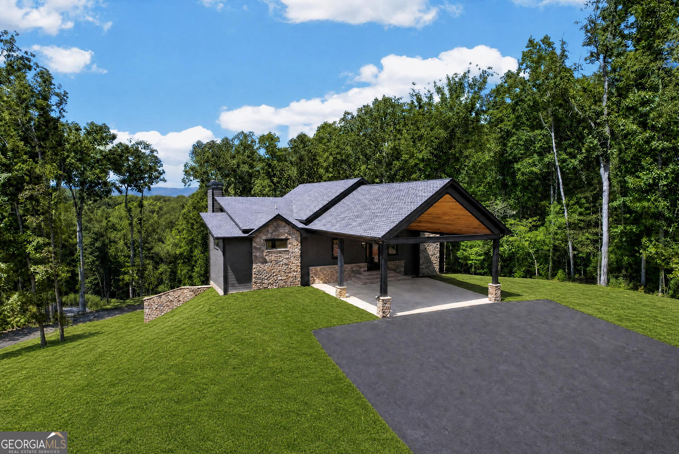 560 Horatio Drive, Blue Ridge, GA 30513 — photo 2