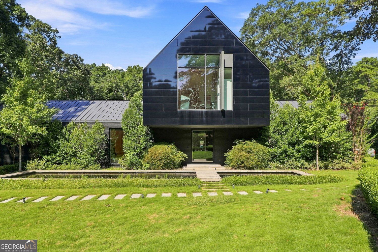 2716 Ridgewood Rd — photo