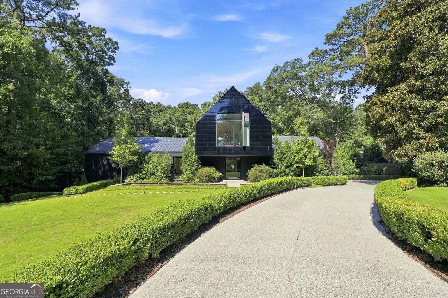 2716 Ridgewood Road, Atlanta, GA 30327 — photo 2