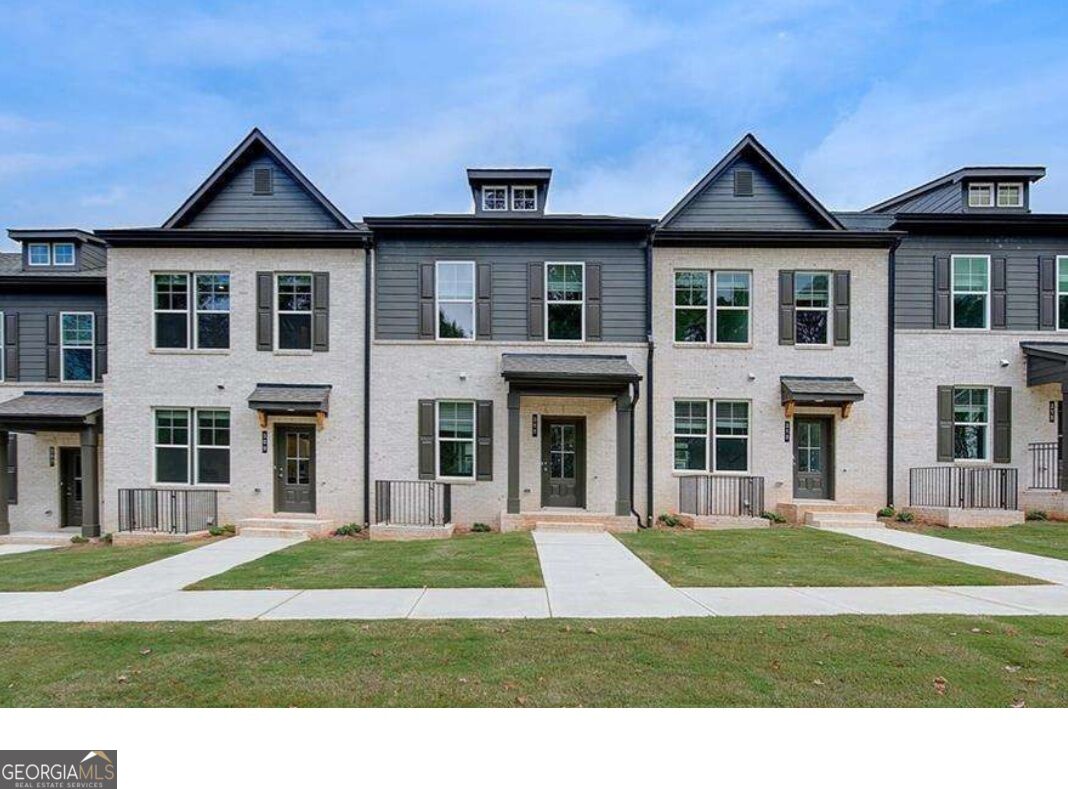 311 Daybreak Ln — photo