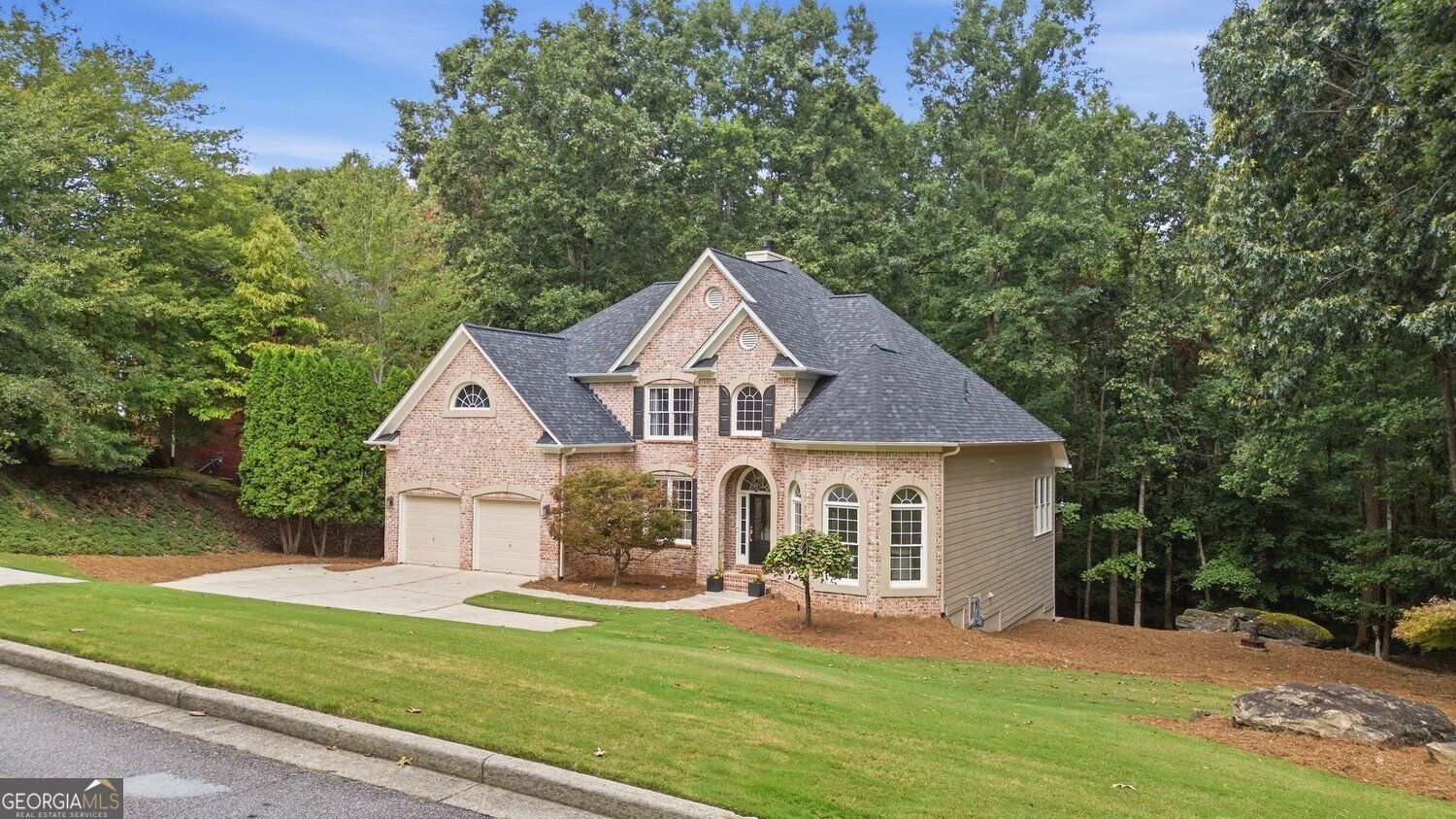 4705 N River Dr — photo