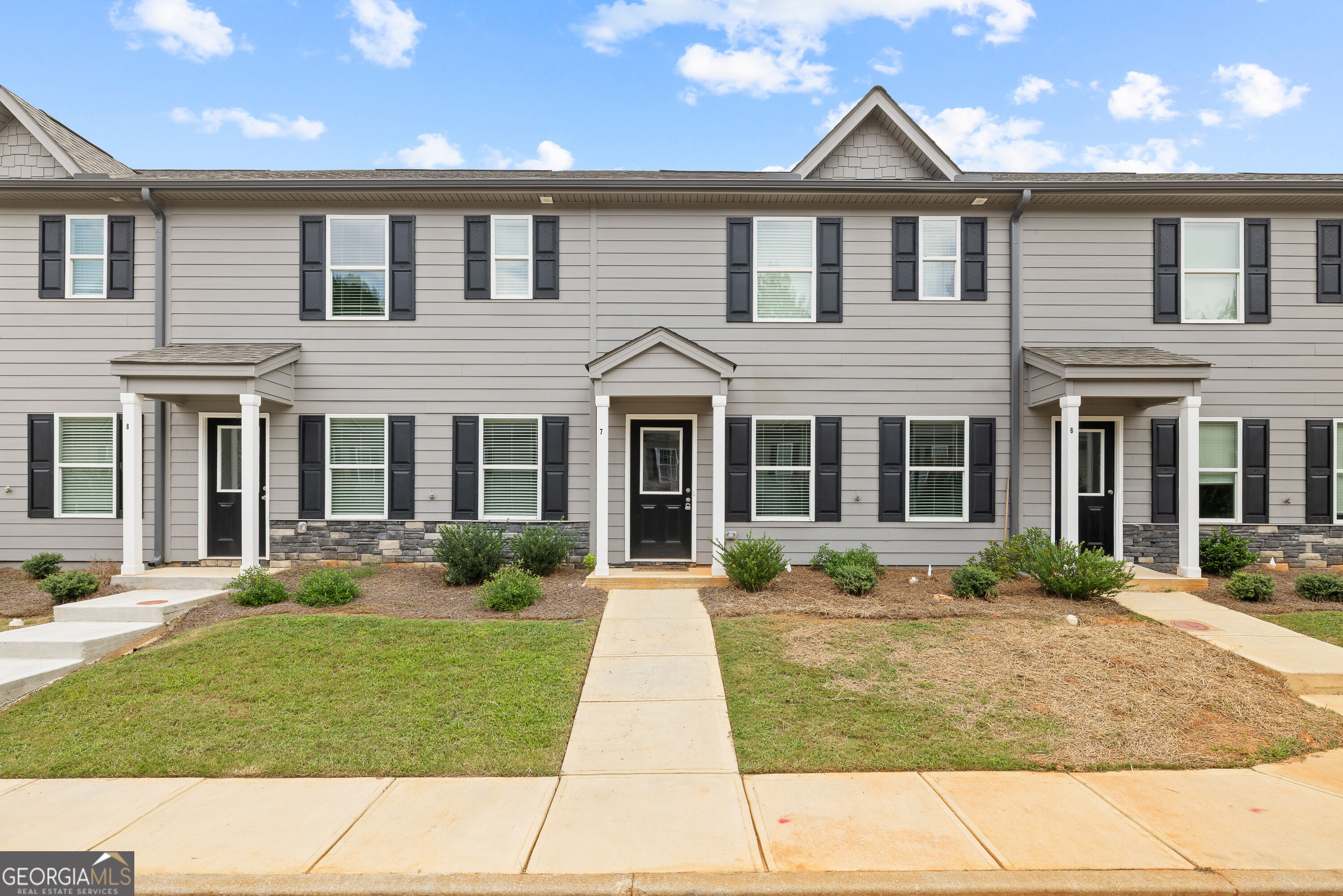 100 Lena Ln 7 — photo