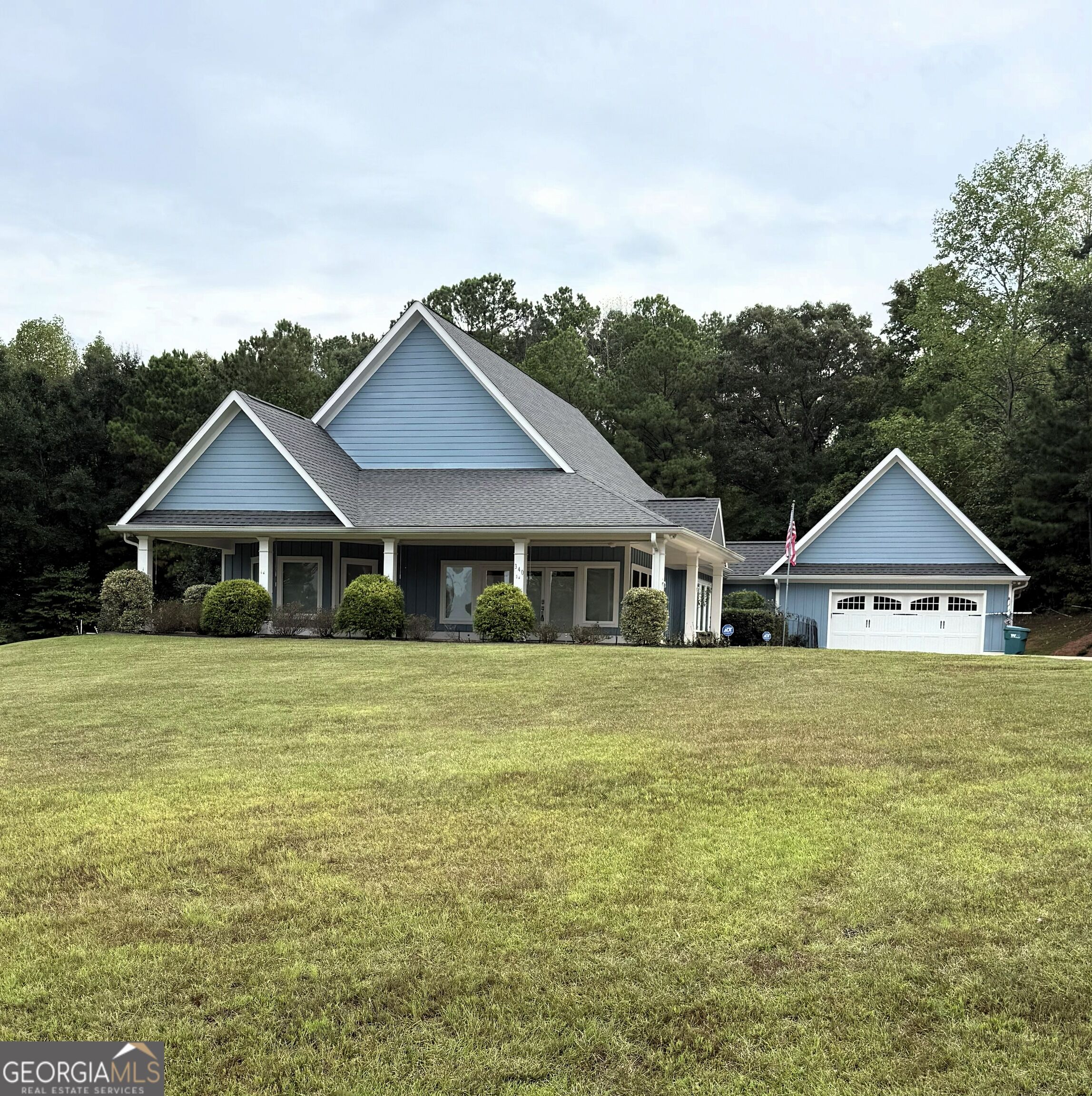 340 Thomas Dr — photo