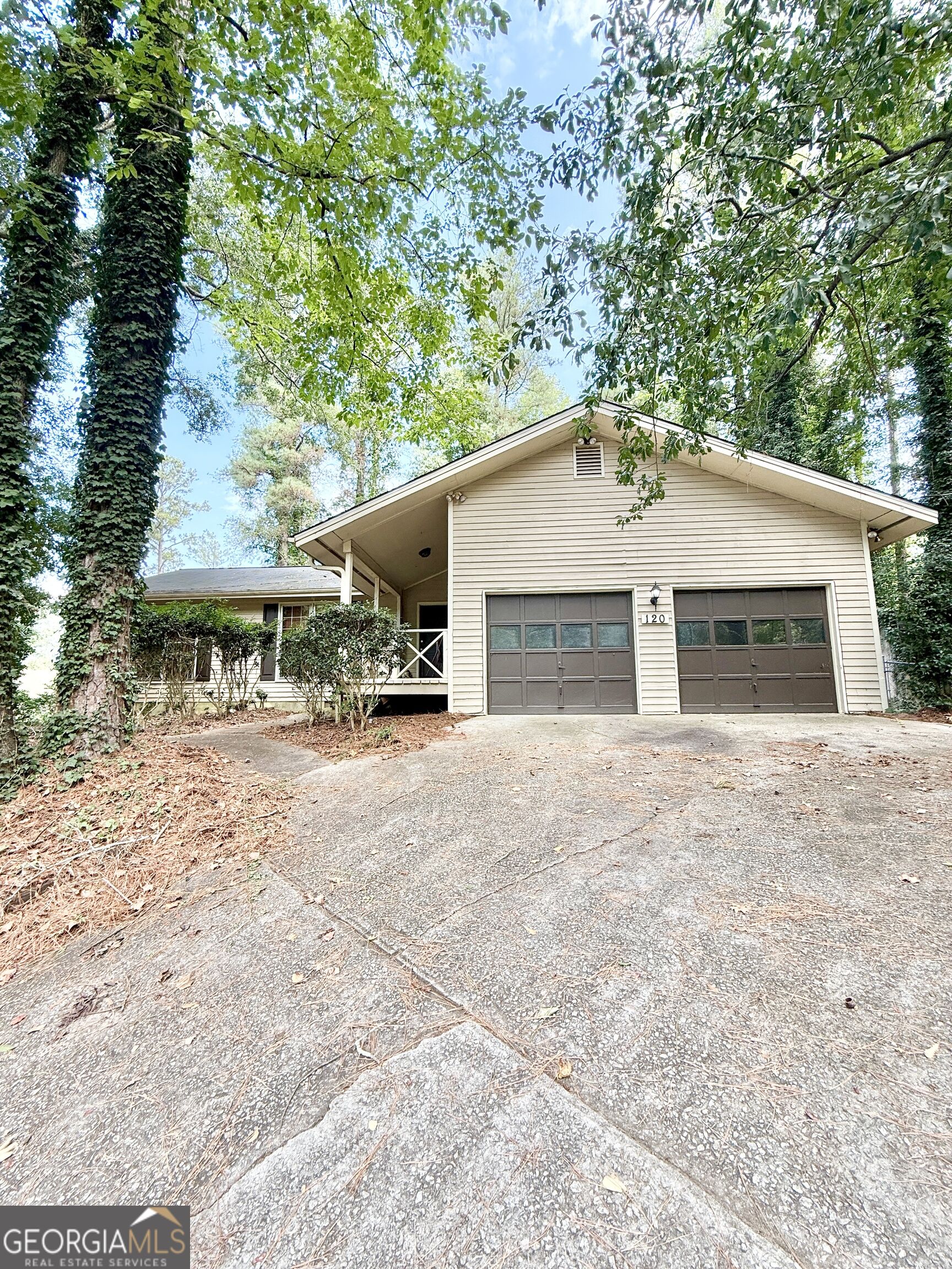 120 Wilhelmina Dr — photo