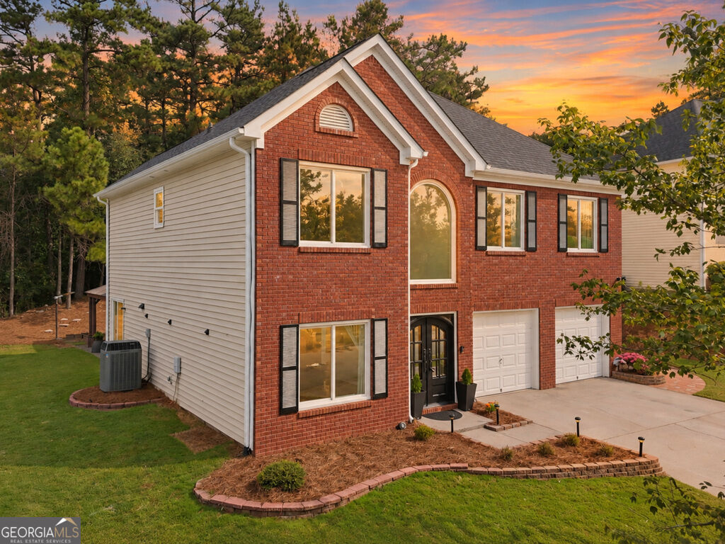 1021 Soaring Dr — photo