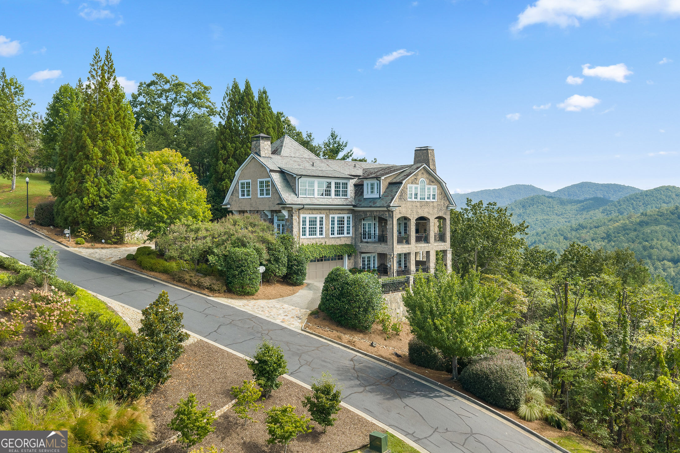 630 Waterfall Dr — photo