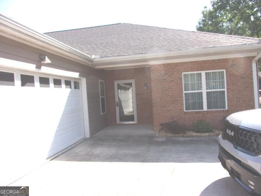 1604 Commonwealth Cir — photo
