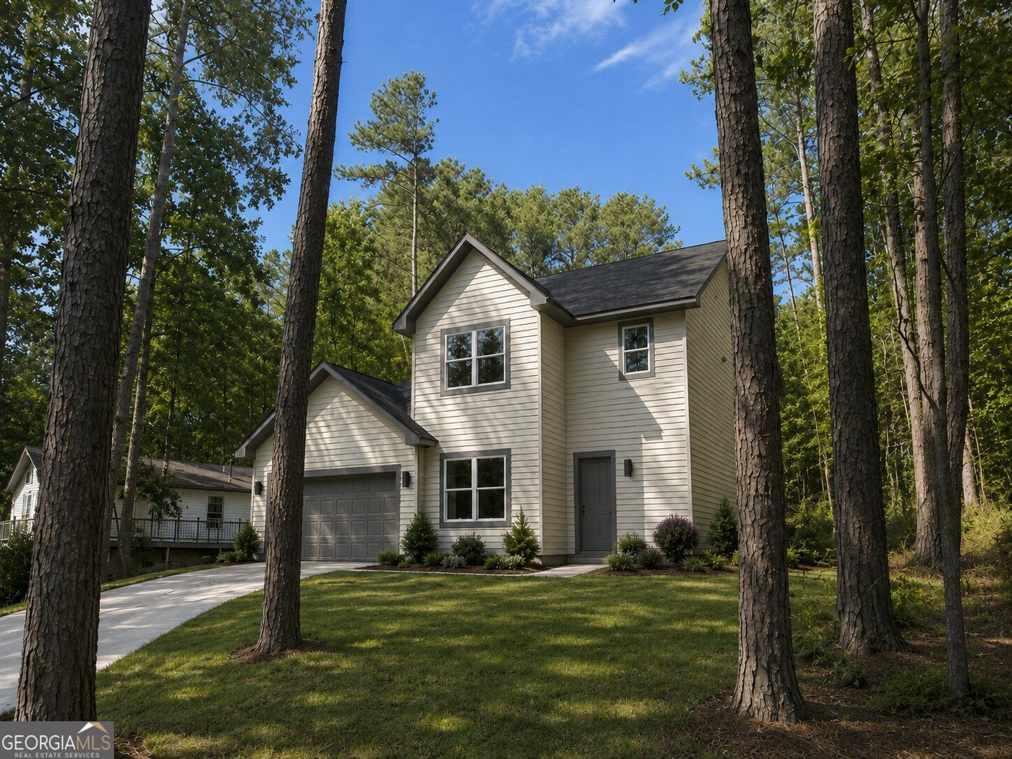1351 Southgate Dr — photo