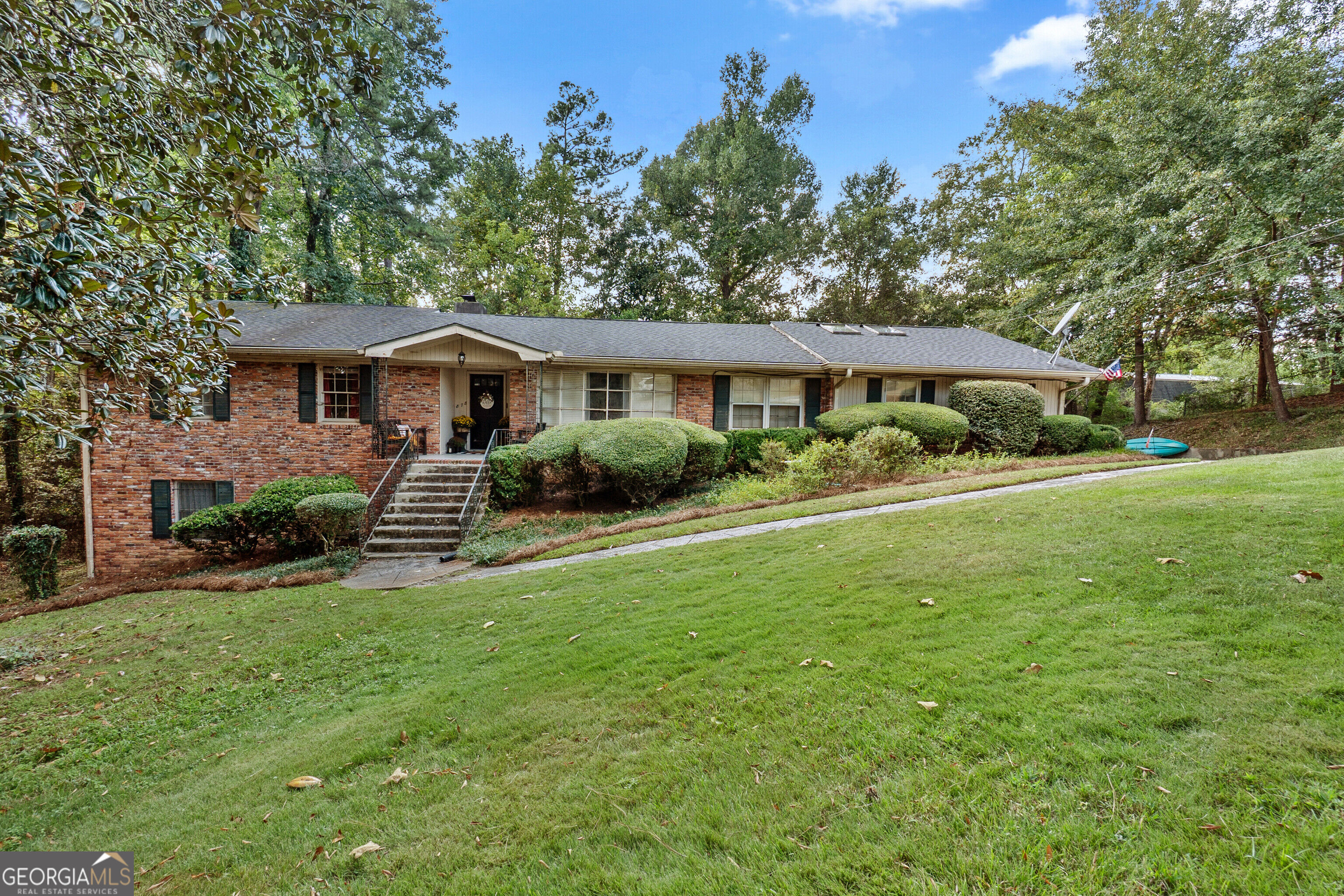 878 Captain Kell Dr — photo